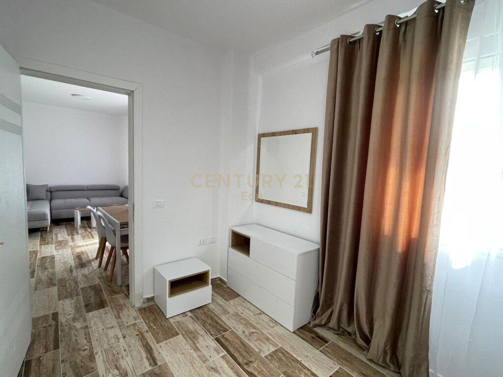 SHITET APARTAMENT 2+1 NE GOLEM 150M PRANE DETIT!