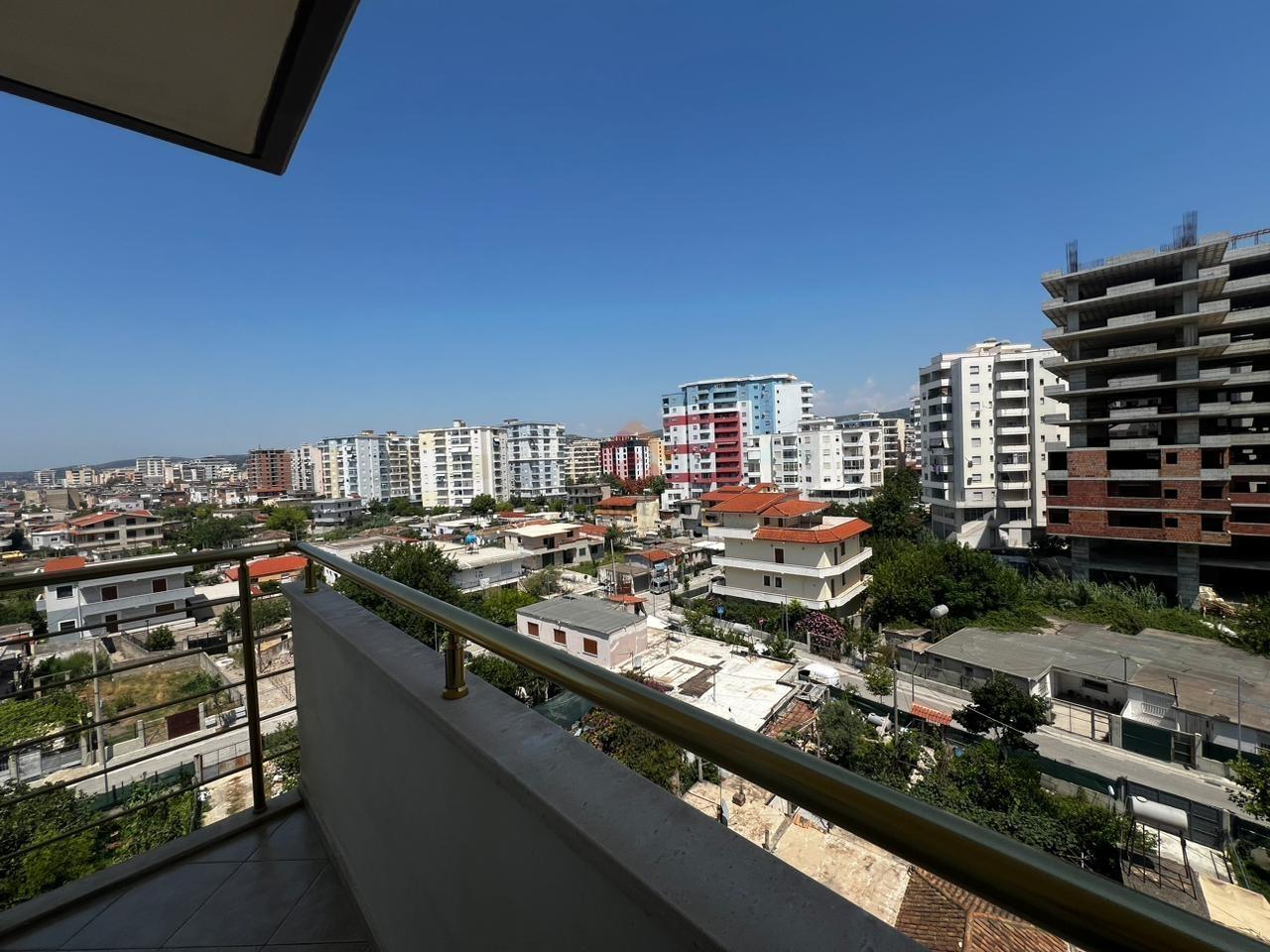 Shitet Apartament: 2+1 (100m2)