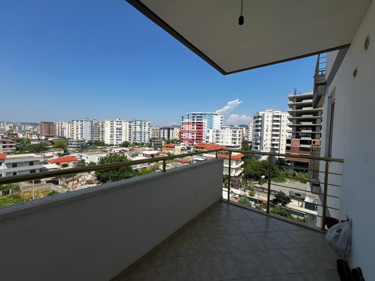 Shitet Apartament: 2+1 (100m2)