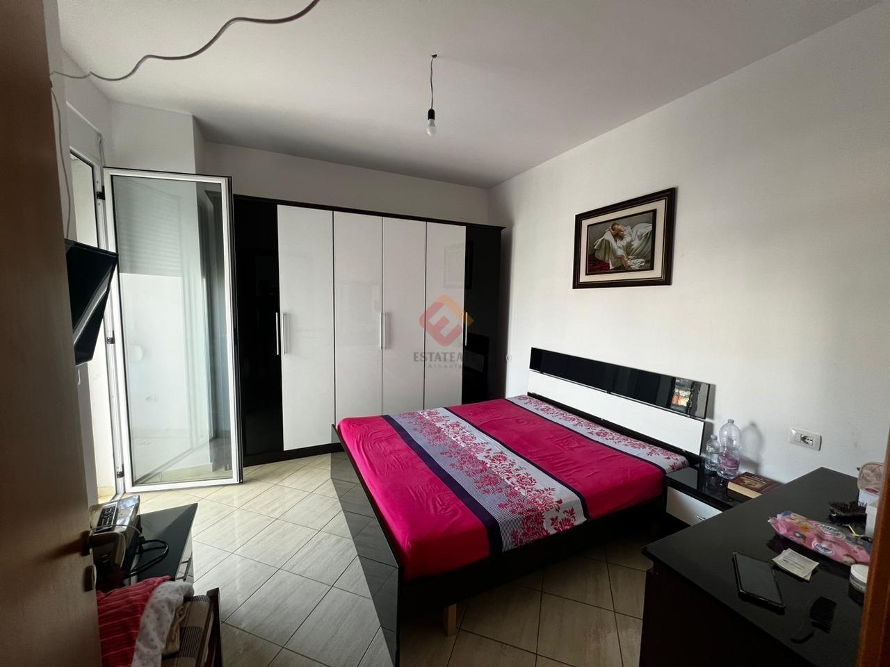 Shitet Apartament: 2+1 (100m2)