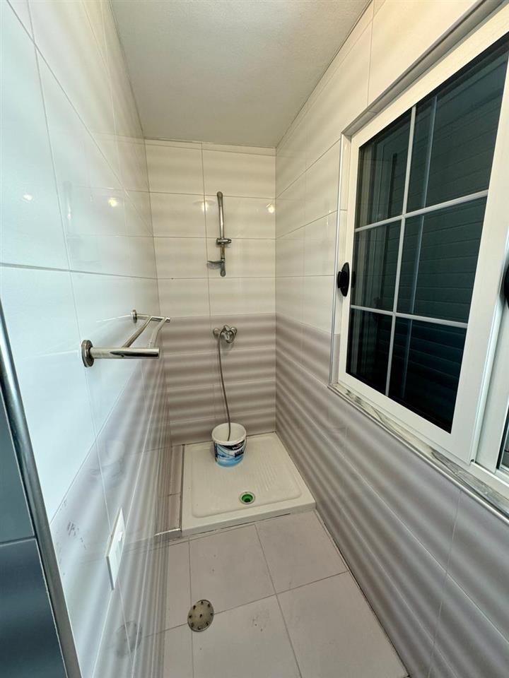 Kavaje,superapartament 1+1 ,afer tregut industrial.