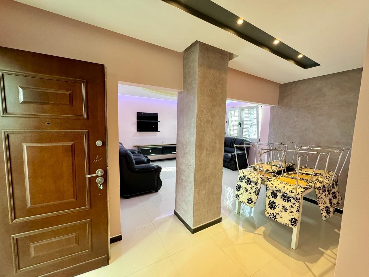 Kavaje,superapartament 1+1 ,afer tregut industrial.