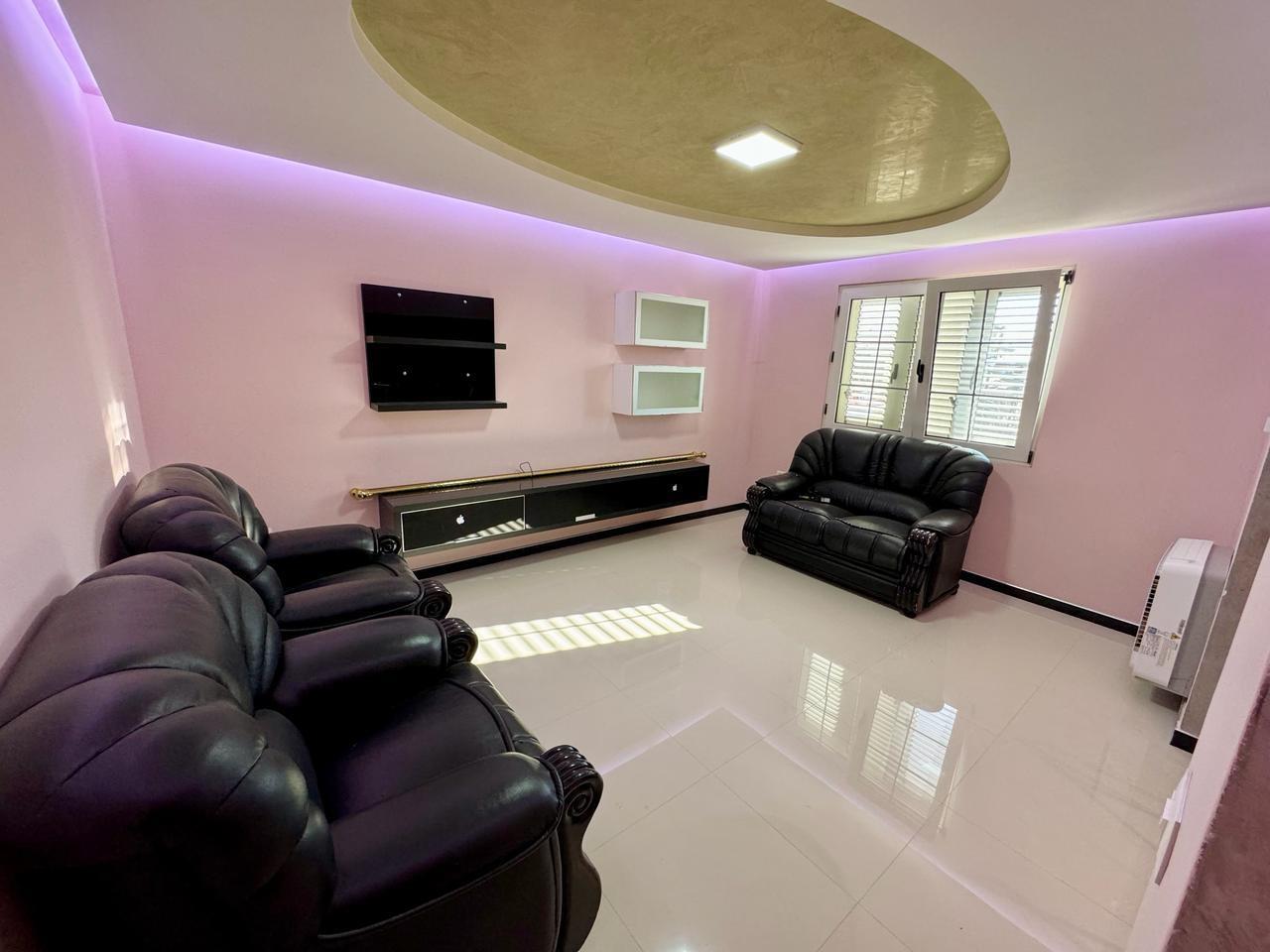 Kavaje,superapartament 1+1 ,afer tregut industrial.