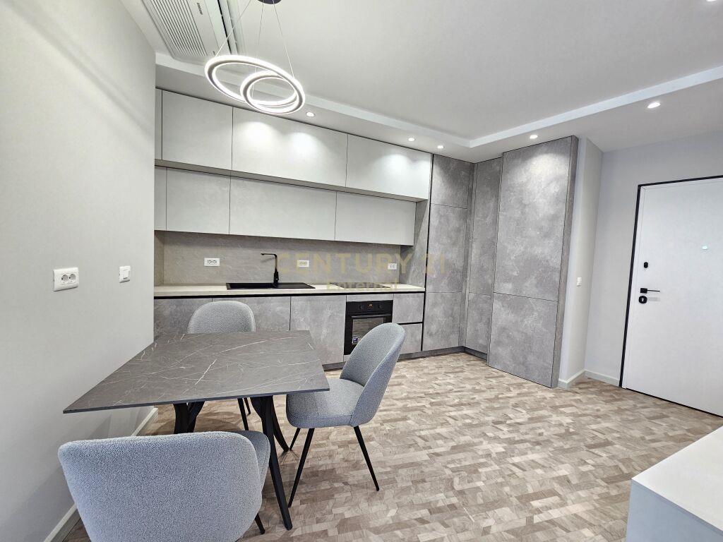 Qira Apartament 1+1+Parkim Liqeni i Tiranes 1000 €