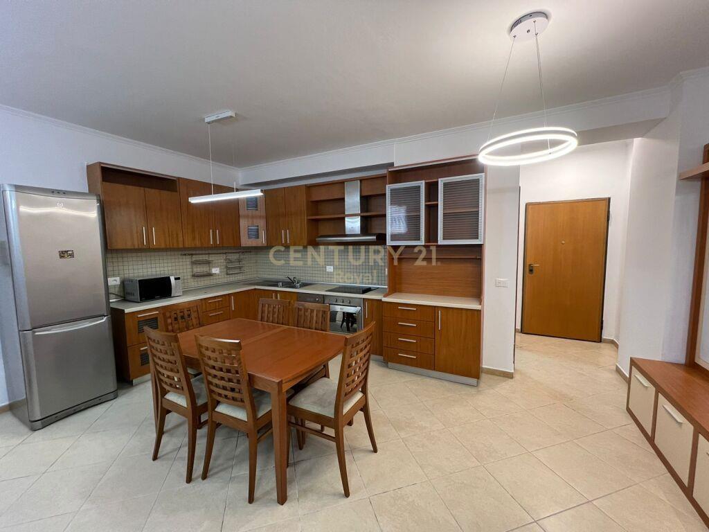 JAPIM ME QIRA APARTAMENT 2+1+2 NE ZOG TE ZI!