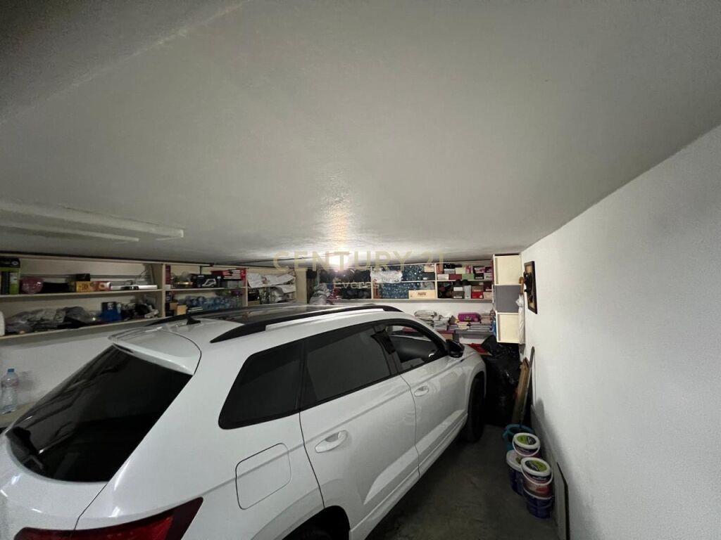 Qira Apartament 2+1+2+Parkim Qendra e Tiranes 1500 €