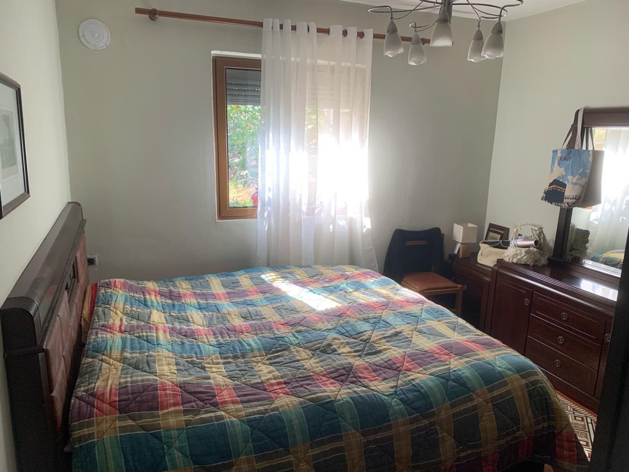 SHITET SHTEPI PRIVATE NE FRESK PER 120.000 EURO