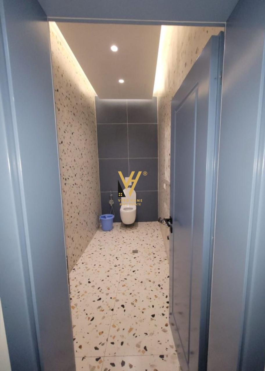 SHITET NJESI +VERANDE 90.8M2 TEK RRUGA E ELBASANIT