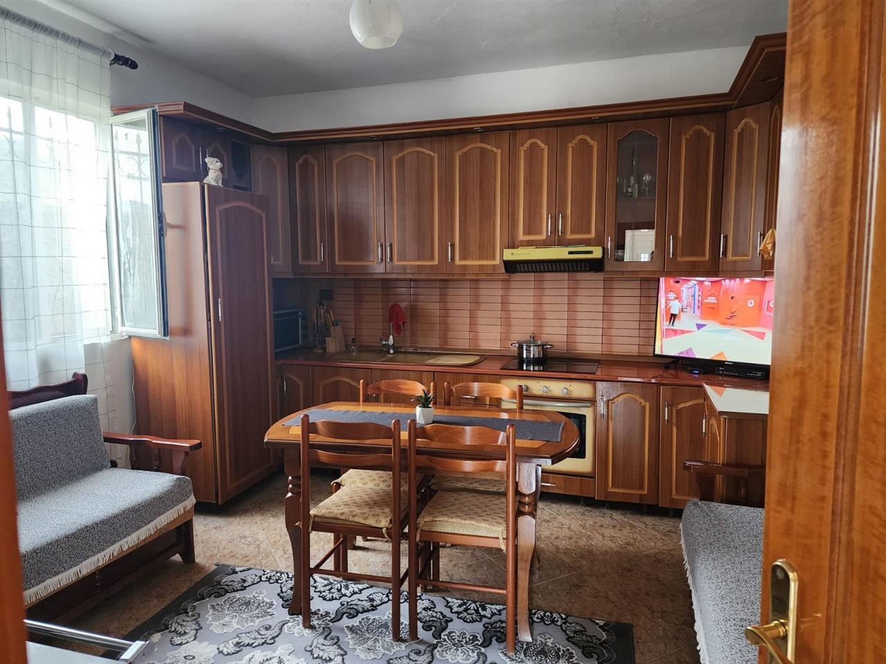 SHITET SHTEPI PRIVATE 1 KAT