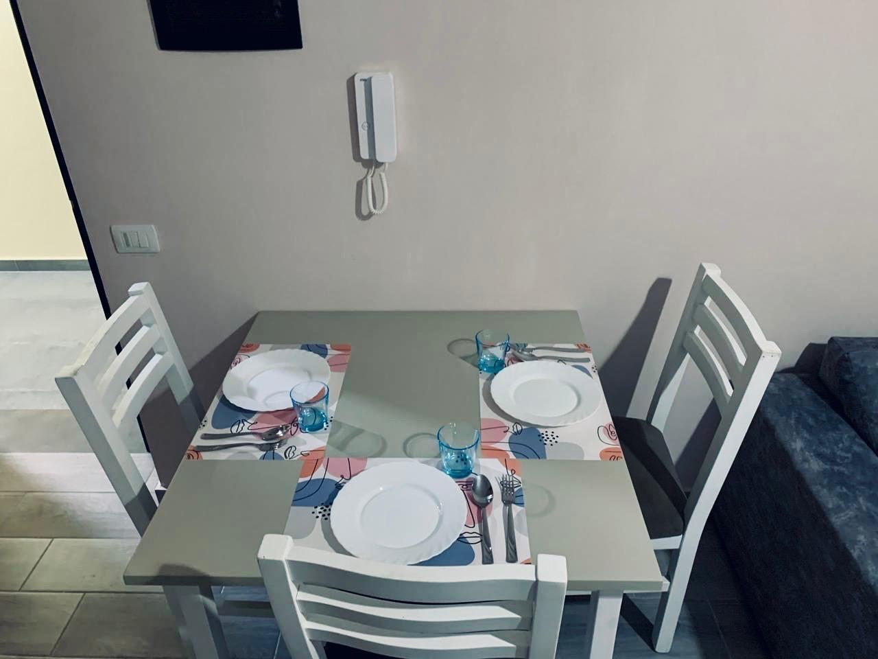 Apartamente me qera ditore