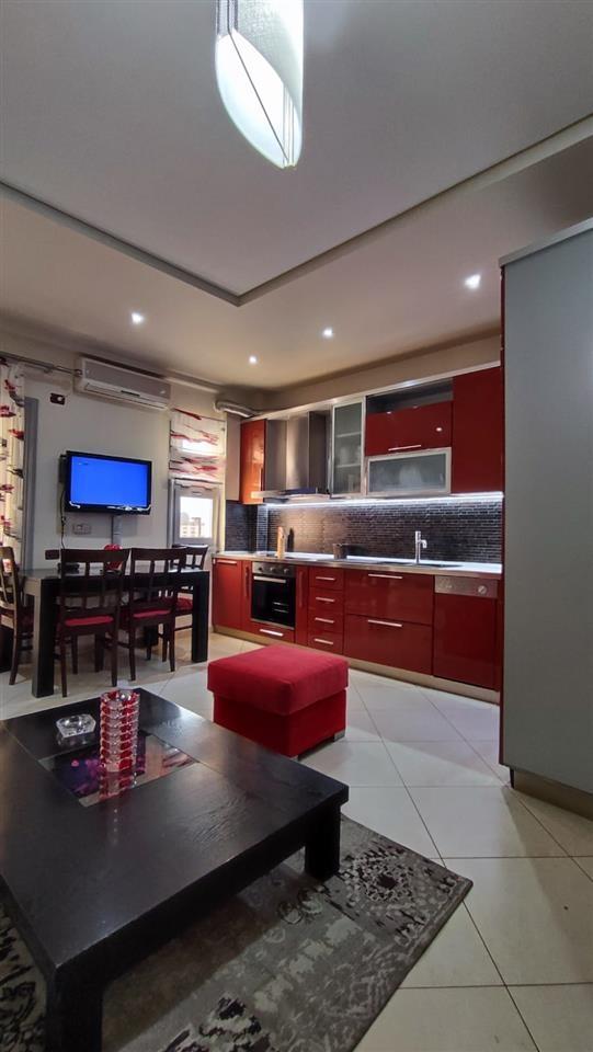 JEPET ME QERA APARTAMENT + GARAZH PERFSHIRE