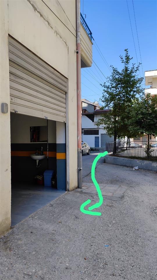 JEPET ME QERA APARTAMENT + GARAZH PERFSHIRE