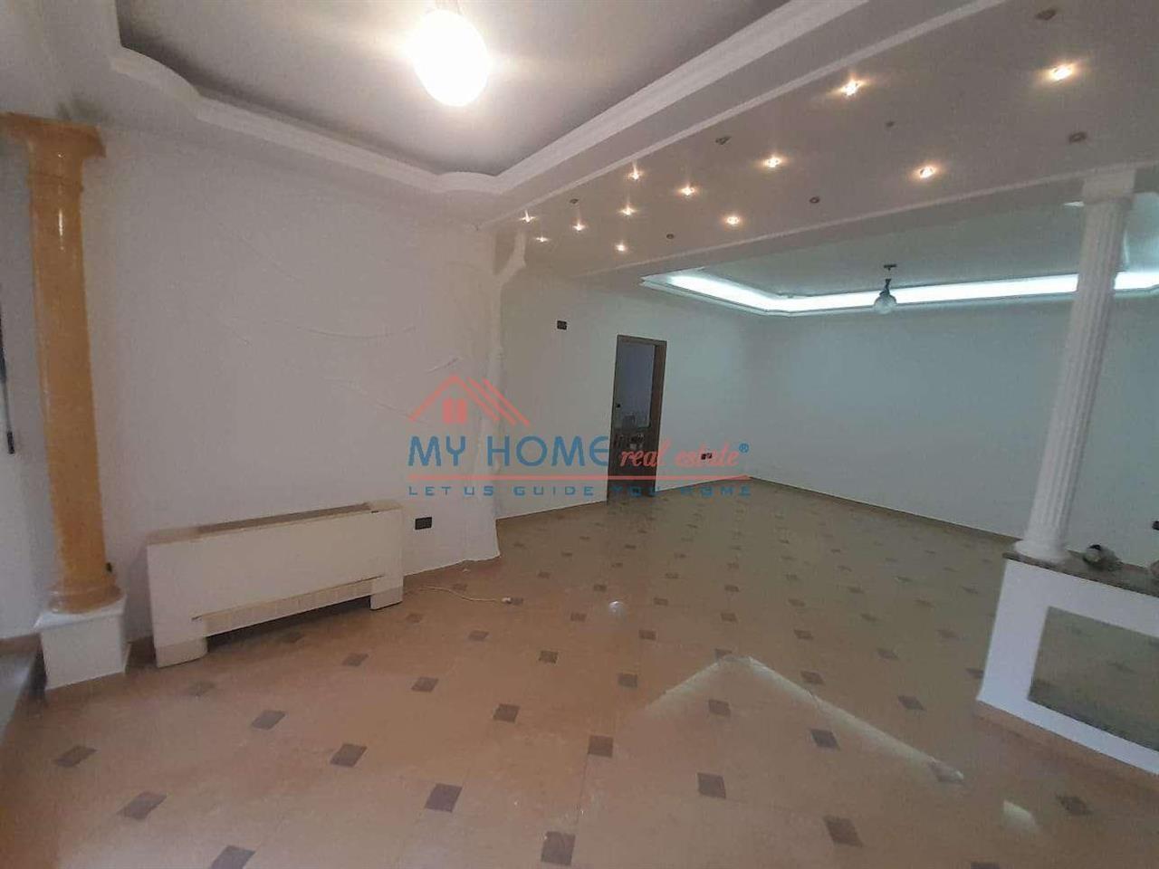 Zyre me Qira ne Bllok Tirane