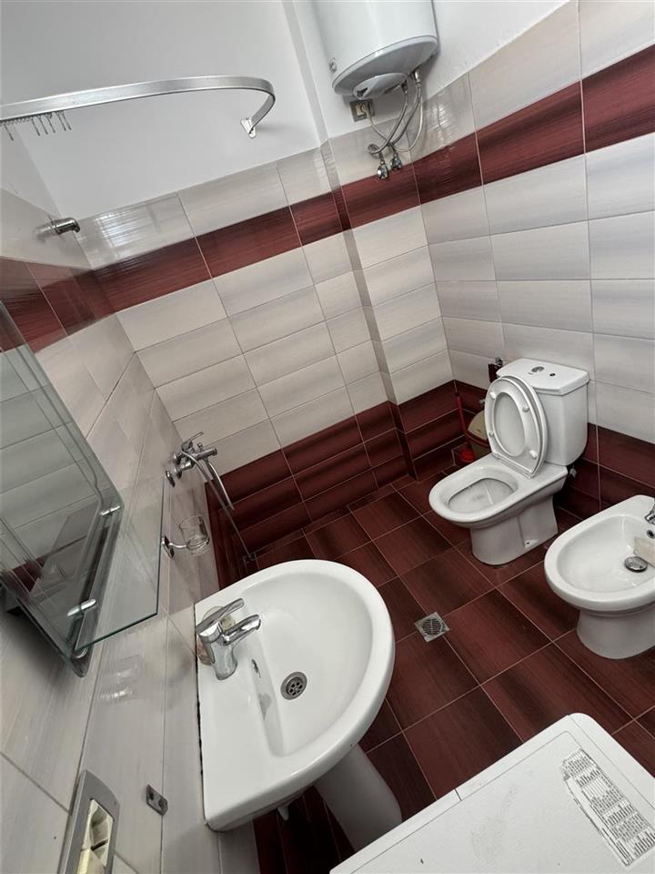 Jepet apartament 2+1 me qera, Rruga Elbasanit