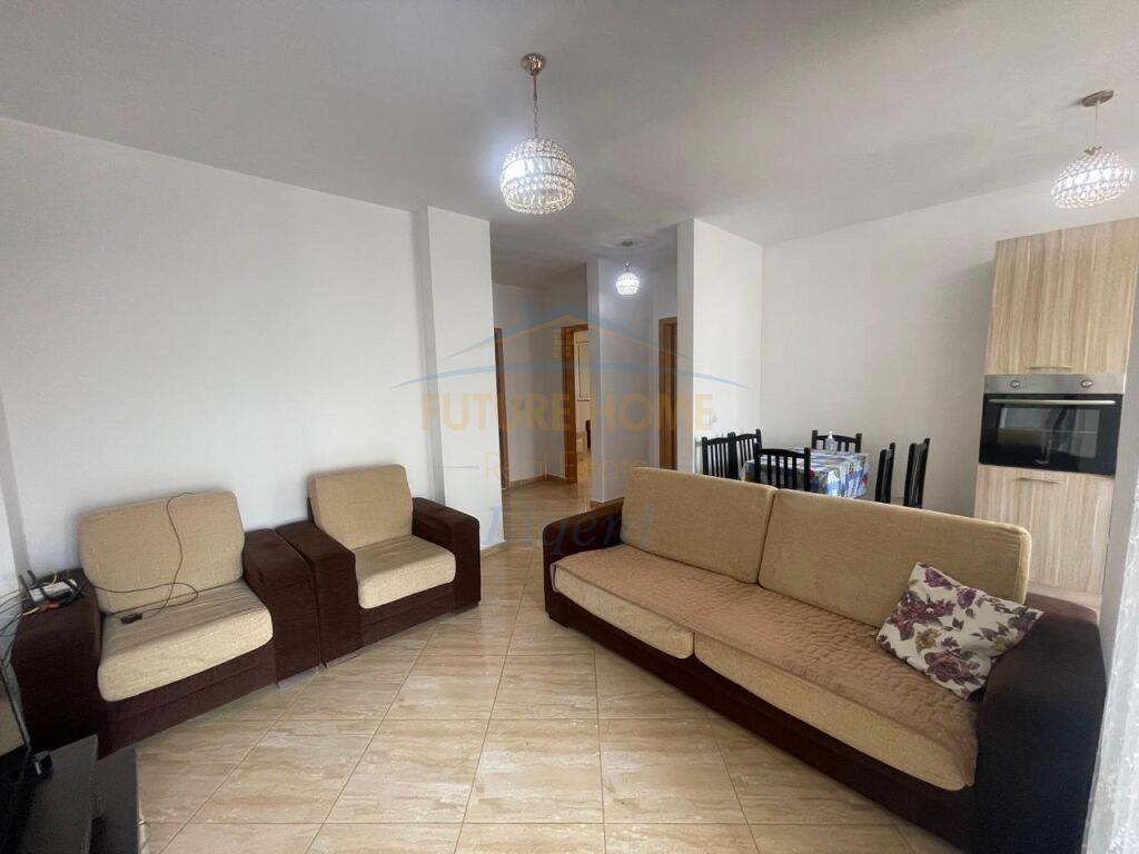 Aparatament me qera 2+1+2, Kopshti Zologjik