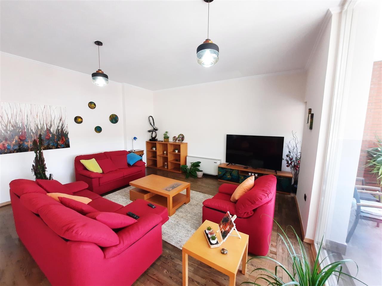 Jepet me qira apartament 2+1 tek Ambasada Amerikane