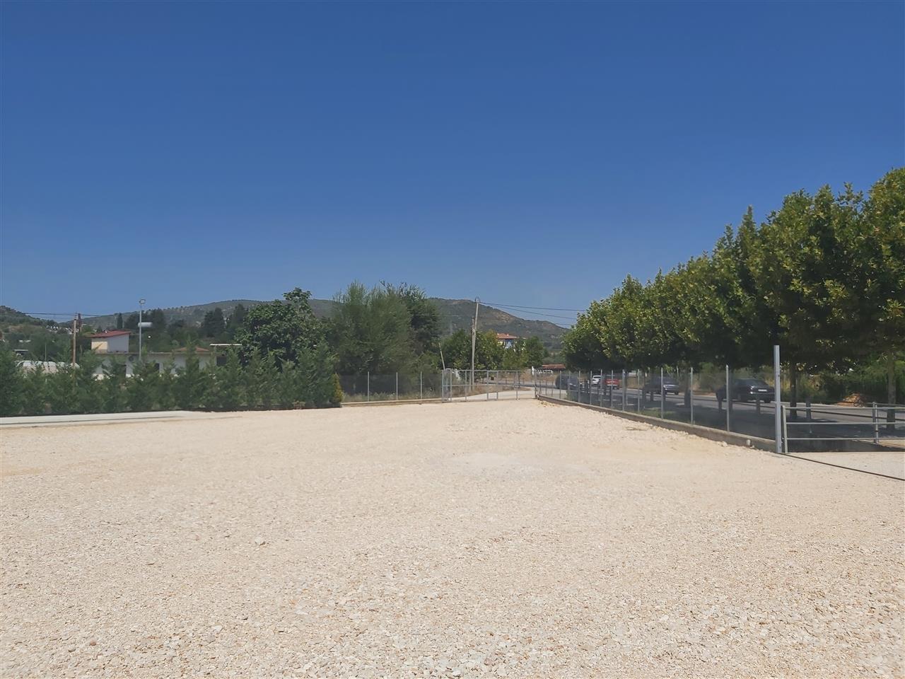 Shitet tok + ndertese