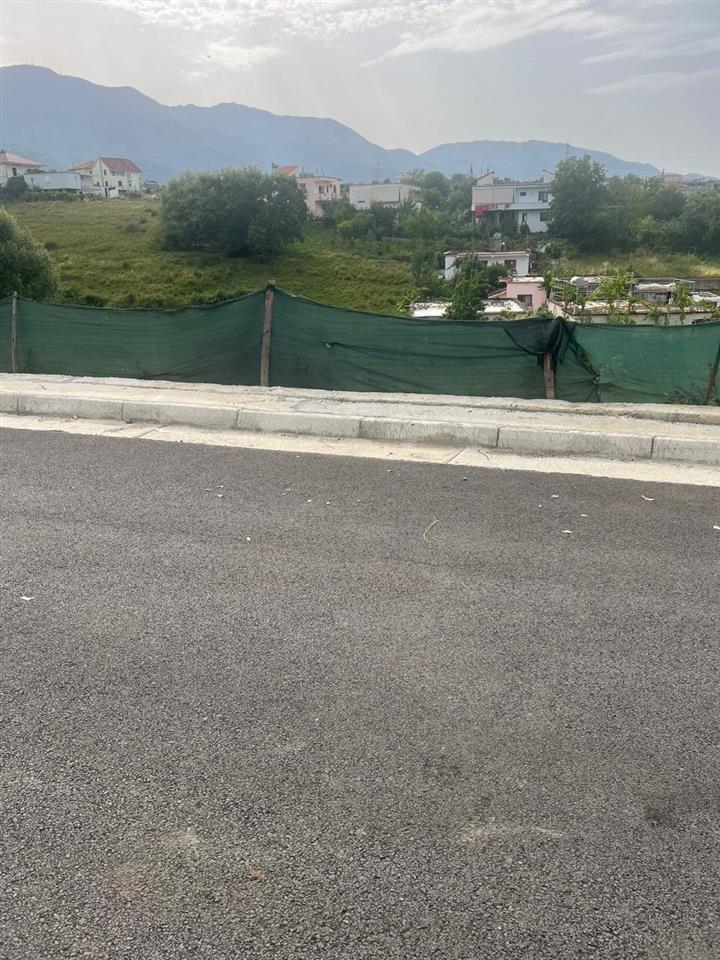 PASKUQAN- SHITET TOKE 720 M2