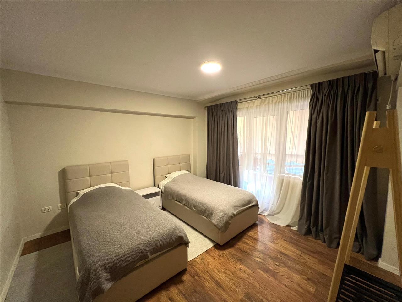 JEPET ME QIRA APARTAMENT 3+1+2 NE QENDER