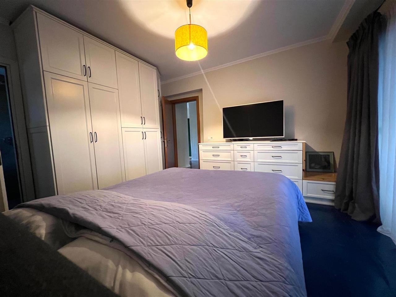 JEPET ME QIRA APARTAMENT 3+1+2 NE QENDER