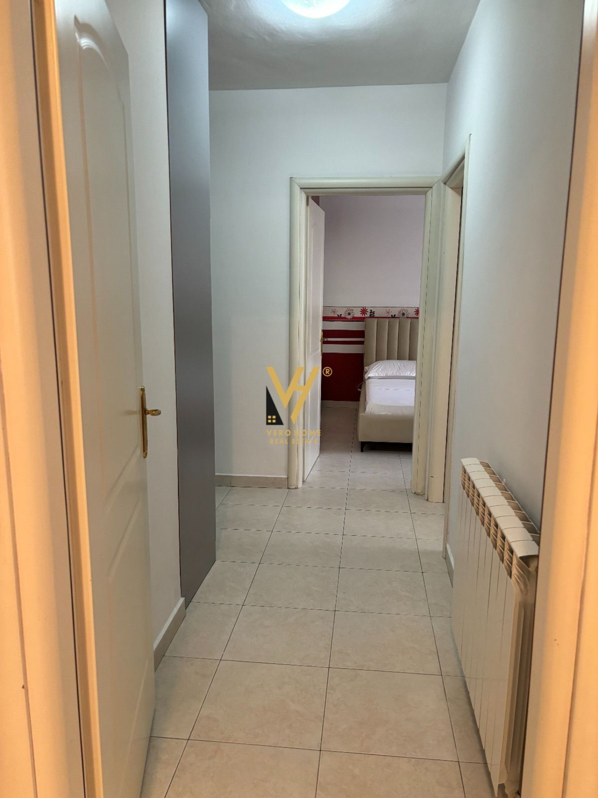 JEPET APARTAMENT 2+1+2 ME QERA TE 21 DHJETORI 700