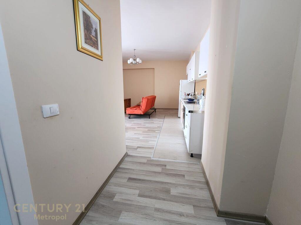 Shitet Apartament 2+1 Oxhaku 130 000 €