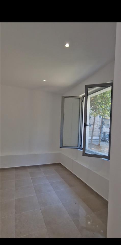 OKAZION SHITET AMBJENT BIZNESI SUPER CMIM MUHAMET GJOLLESHA