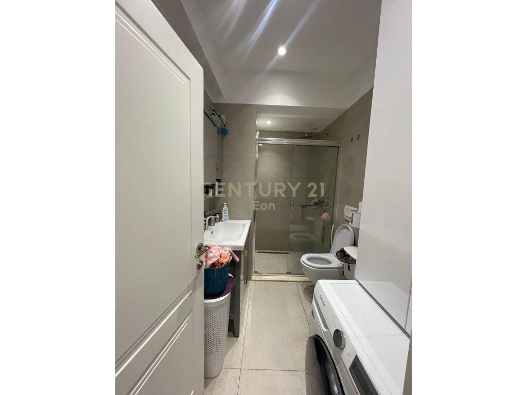 Apartament 2+1 në shitje në Qendrën e Durrësit