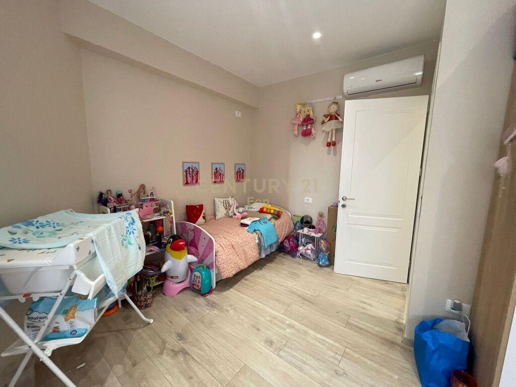 Apartament 2+1 në shitje në Qendrën e Durrësit
