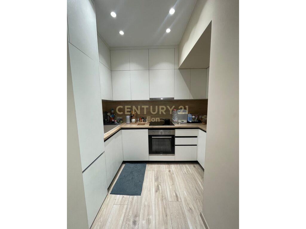 Apartament 2+1 në shitje në Qendrën e Durrësit