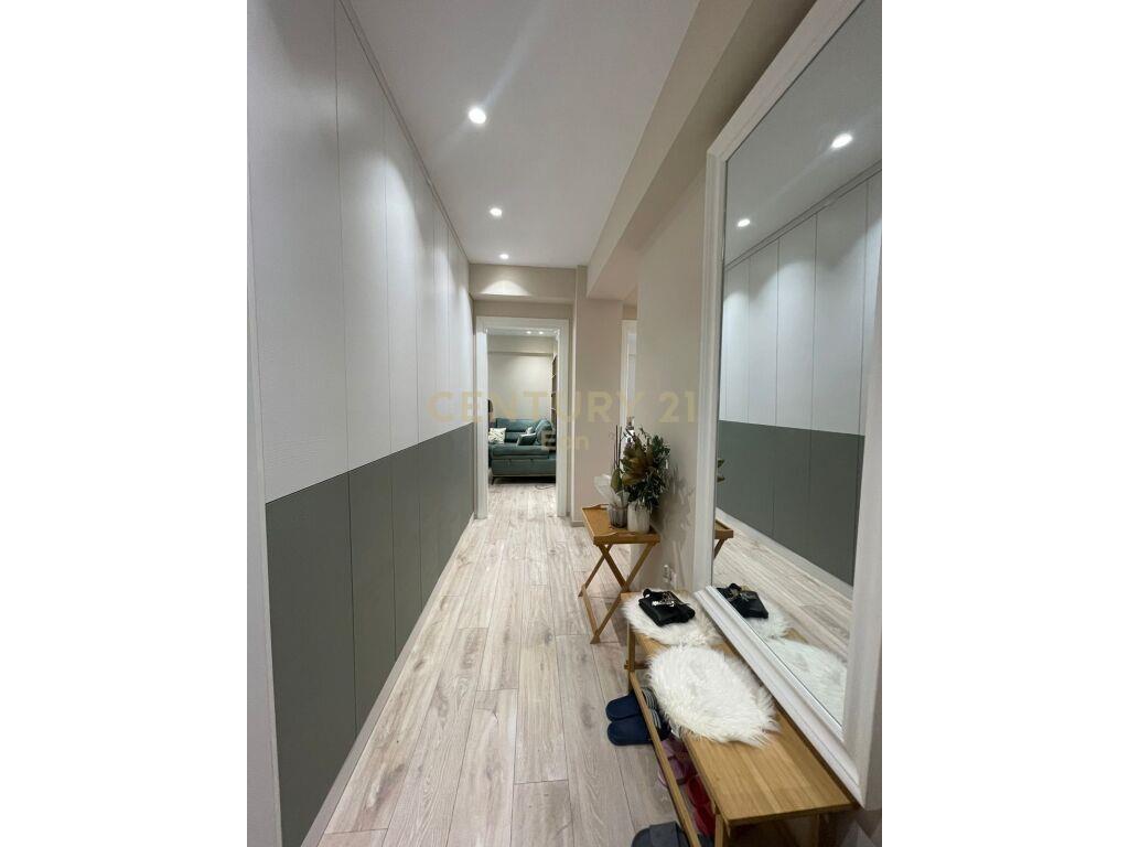 Apartament 2+1 në shitje në Qendrën e Durrësit