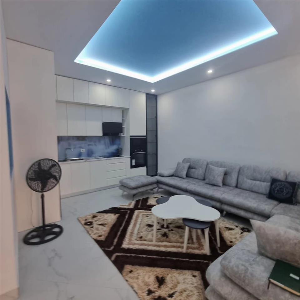 shitet apartament vila koral/plazh