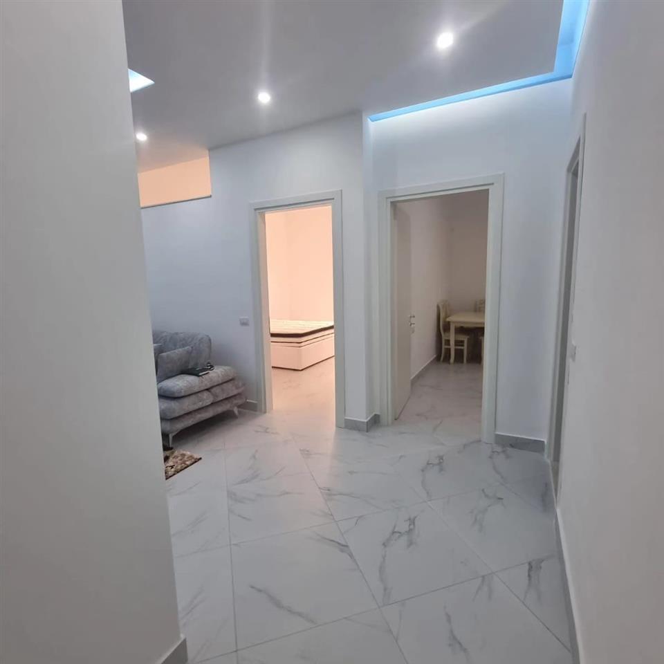 shitet apartament vila koral/plazh