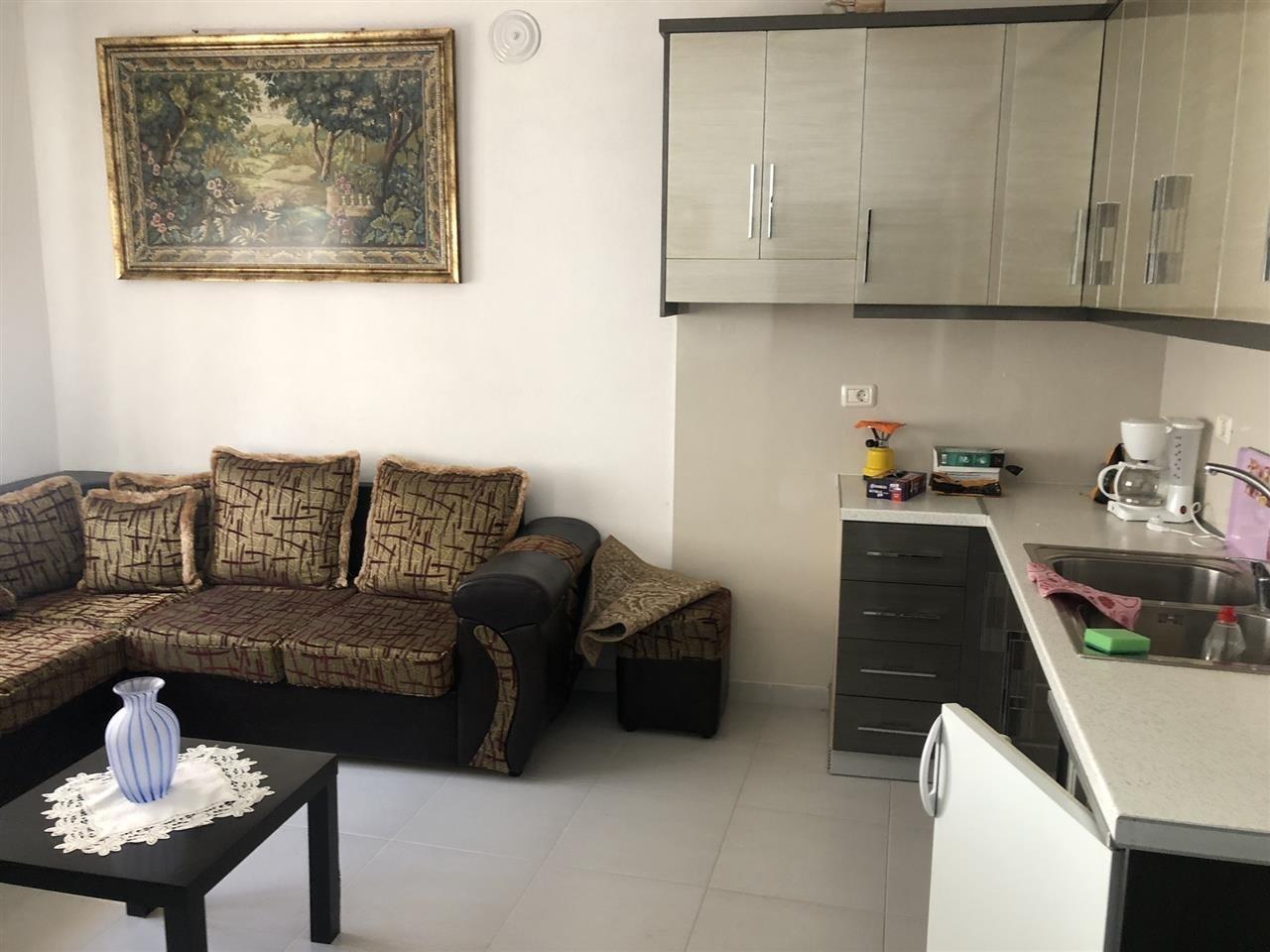 Shitet Shtepi Private Prane Kulles lagjia 12