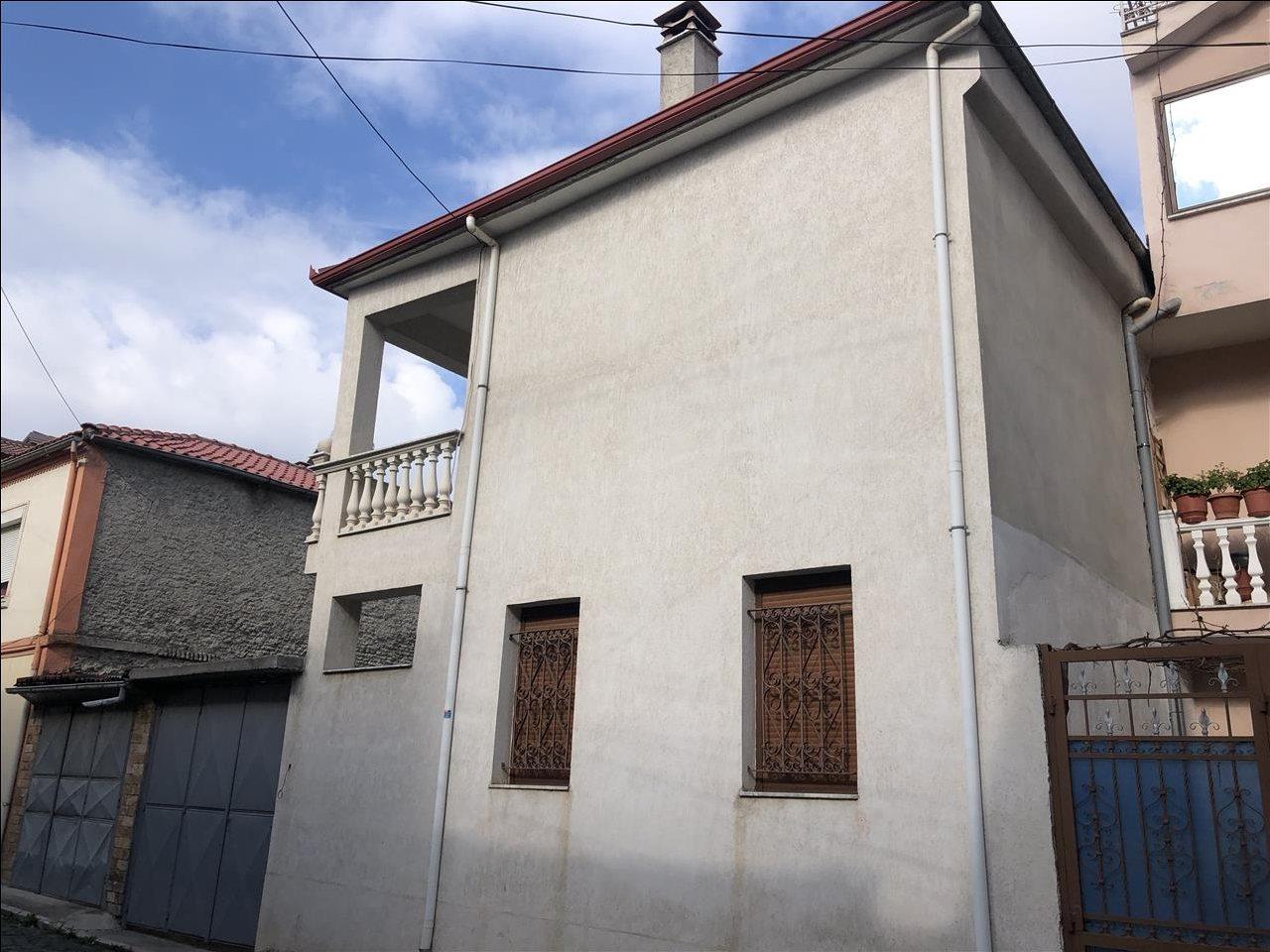 Shitet Shtepi Private Prane Kulles lagjia 12