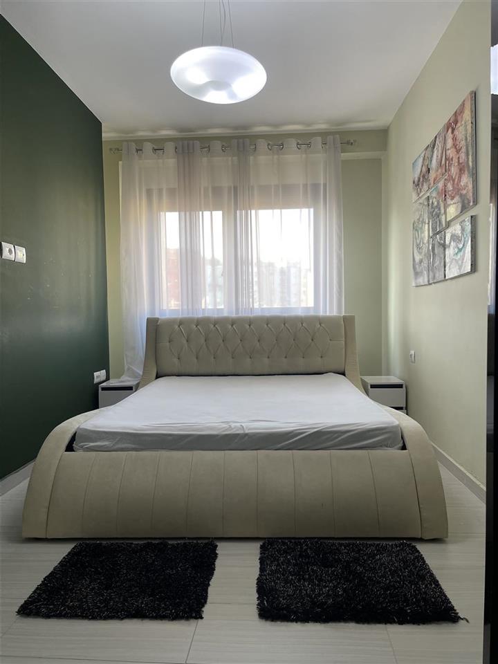 Jepet me qera 1+1 stadiumi dinamo