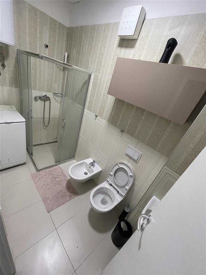 Jepet me qera 1+1 stadiumi dinamo