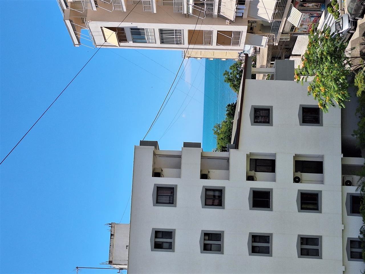 OKAZION SHITET 1+1 QENDER PLAZH DURRES