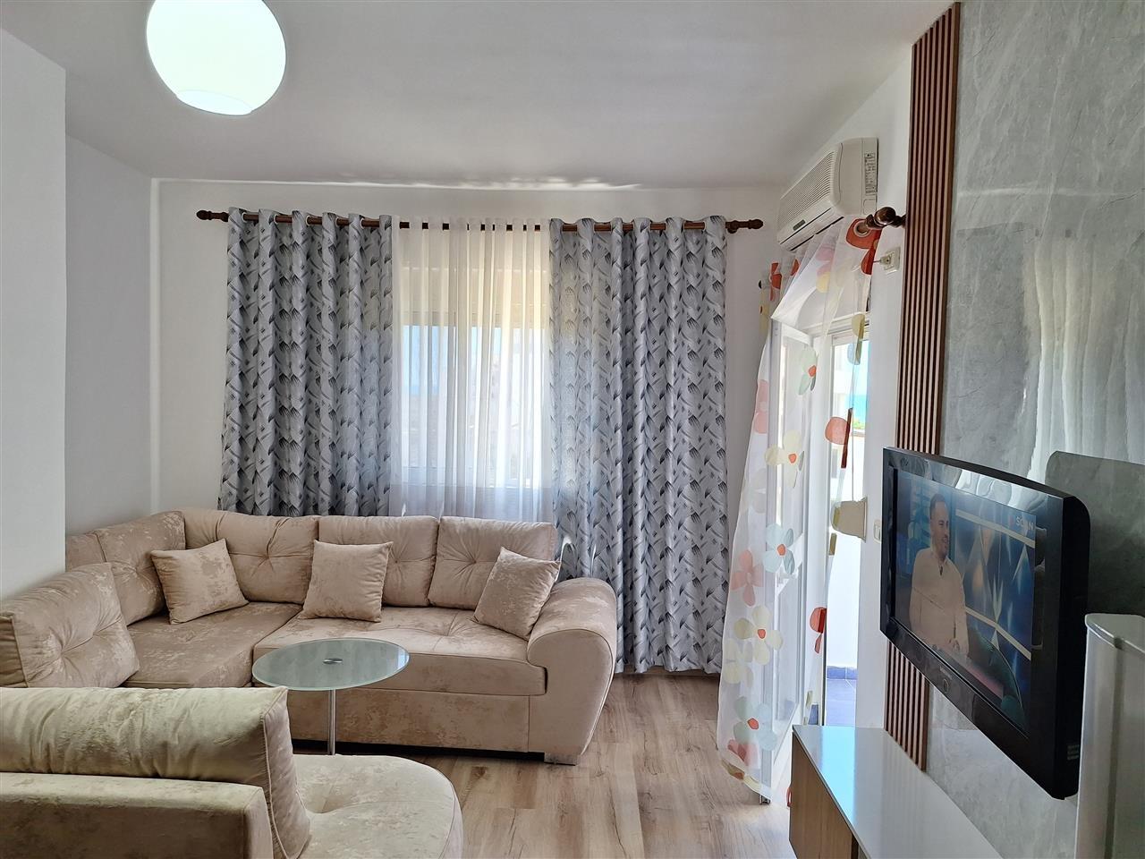 OKAZION SHITET 1+1 QENDER PLAZH DURRES