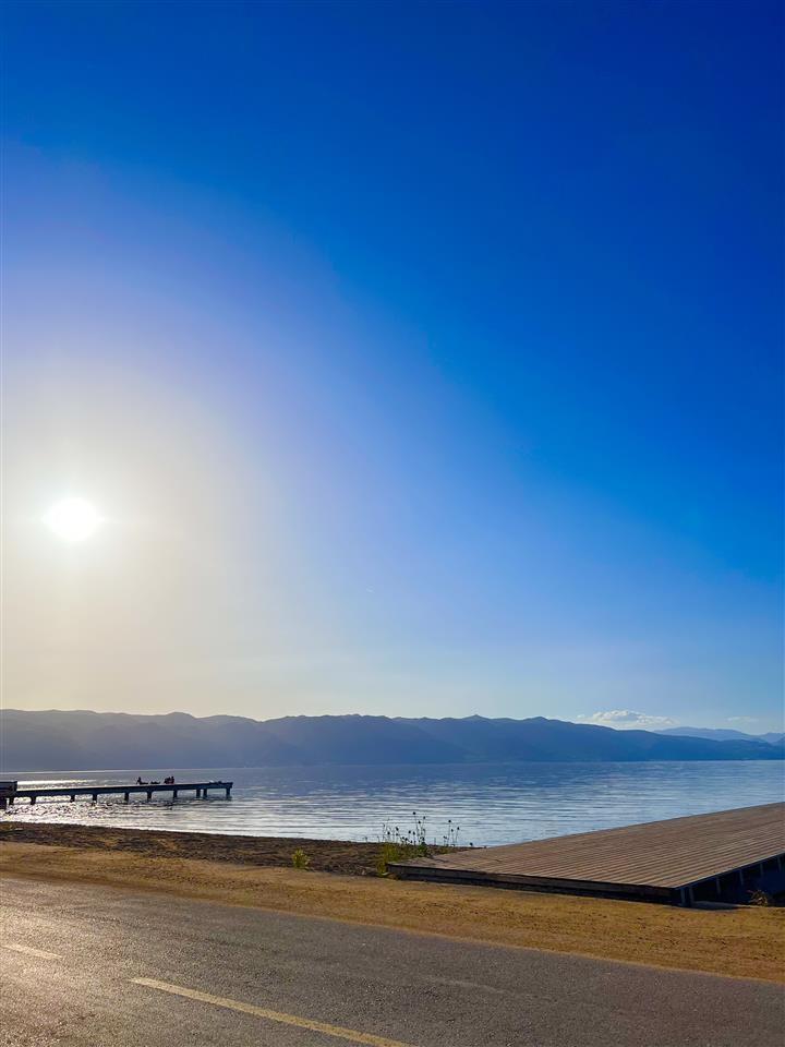 Apartament me qera, Tushemisht