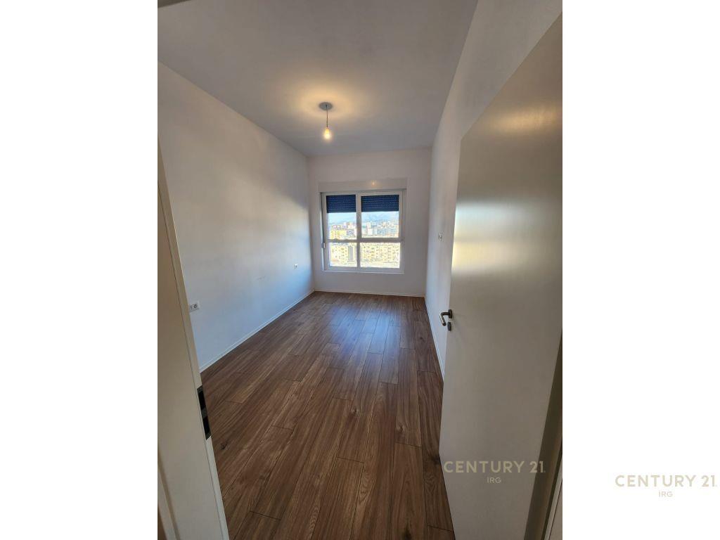 APARTAMENT 2+1+1 ME QIRA PER ZYRE OSE BANIM NE ALI DEM !