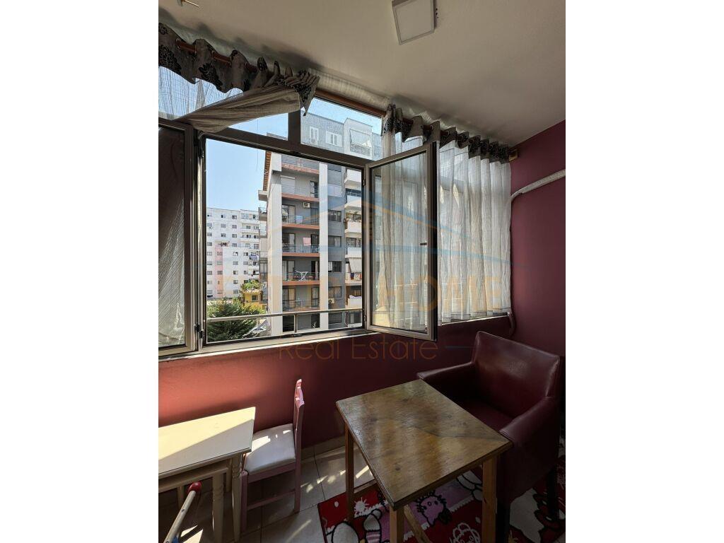 Qera,Apartament 2+1,Astir