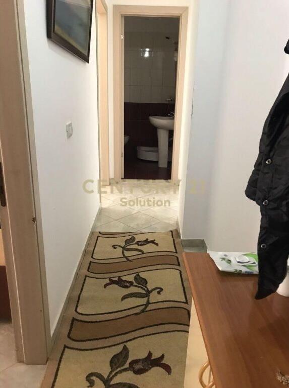 Qira Apartament 1+1 21 Dhjetori 450 € | 62 m2