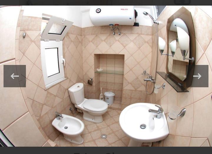 Dhoma plazhi 1+1 & 2+1 , 2 min larg plazhit