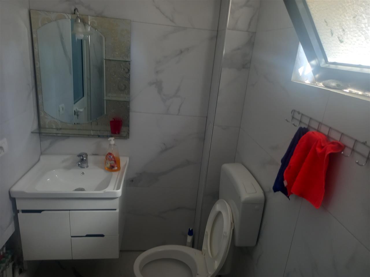 Gazonjere tirane 29 m rruga myslym keta kati pare