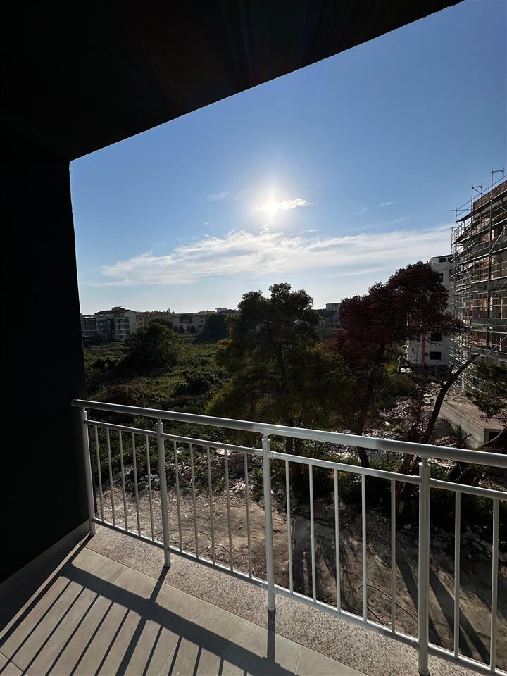 SHITEN APARTAMENTE 1+1, 2+1, Duplex | Me Pishine,Plazh Golem