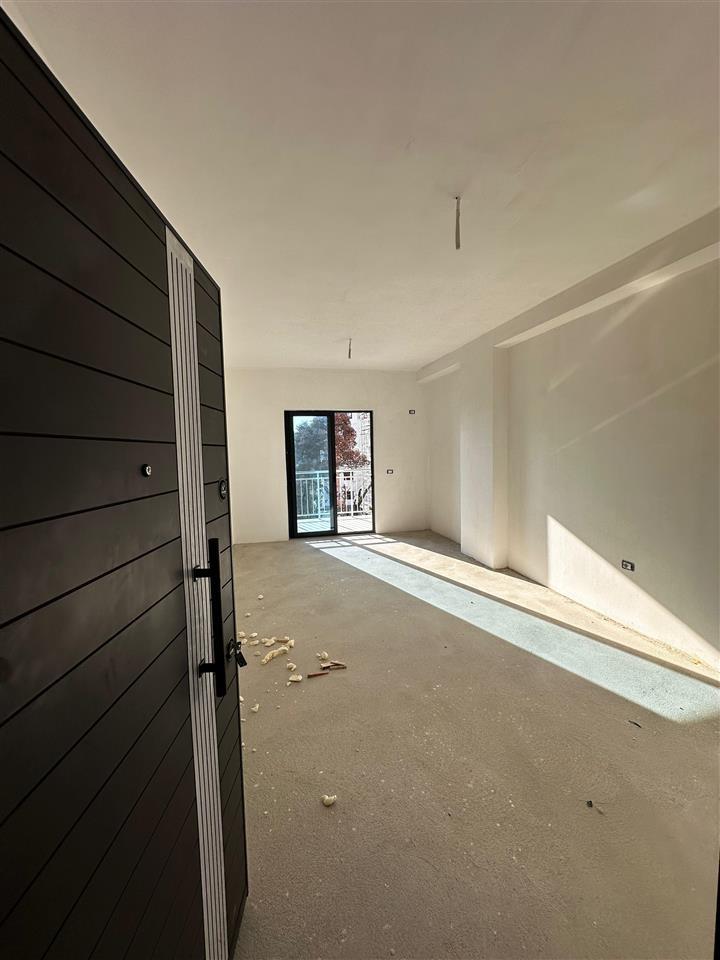 SHITEN APARTAMENTE 1+1, 2+1, Duplex | Me Pishine,Plazh Golem