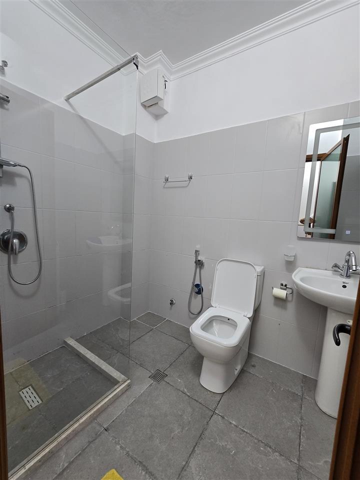 Apartament 2+1 për Qira në Ish Rajoni I Policisë, Durrës !