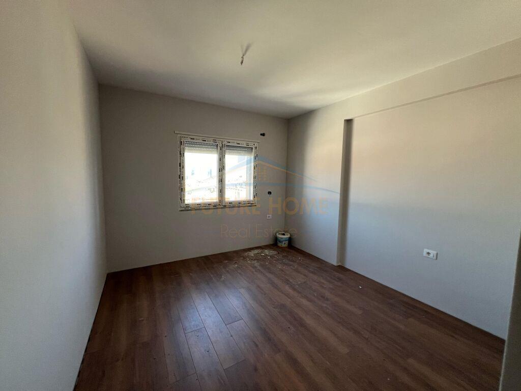 Shitet, Apartament 2+1+2, Kodra e Diellit