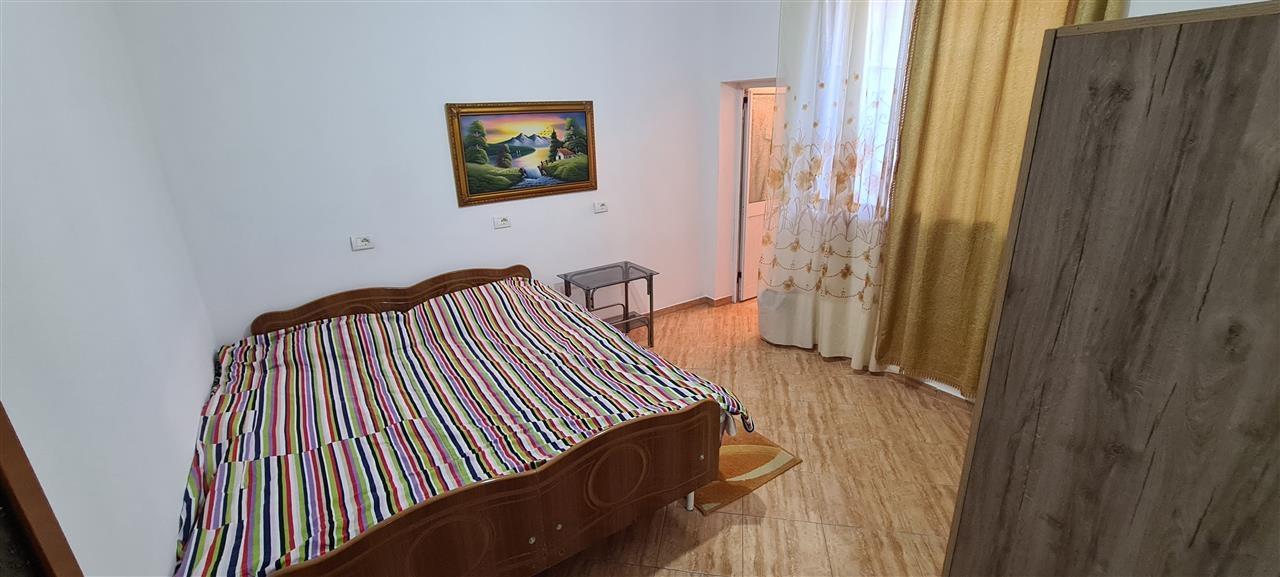 Jepet me qera 1+1 kati i pare, 270 lek, i diskutueshem